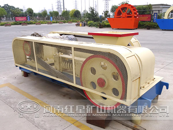 爐渣對輥式破碎機
